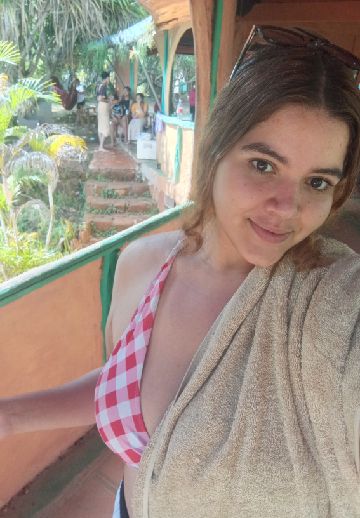 María, a SoulCrush host from Venezuela, on live video chat